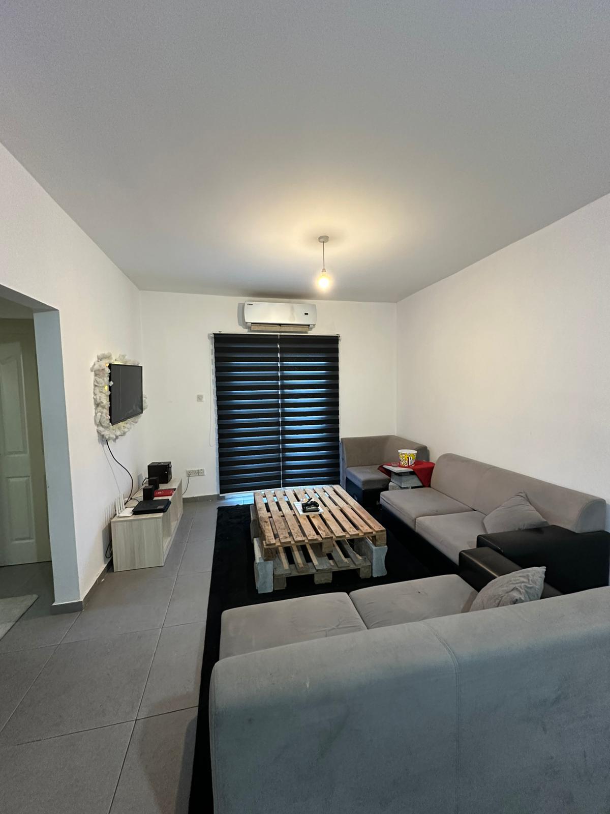 Sharp 2+1 in Yenişehir (area opposite Merit Hotel) 560 pounds💷                         6 months rent                         1000 pounds deposit                         1 commission   -Near markets and bus stops . Can be rented as rooms/individually